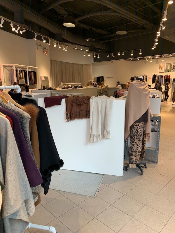 The Cashmere Sale Popup