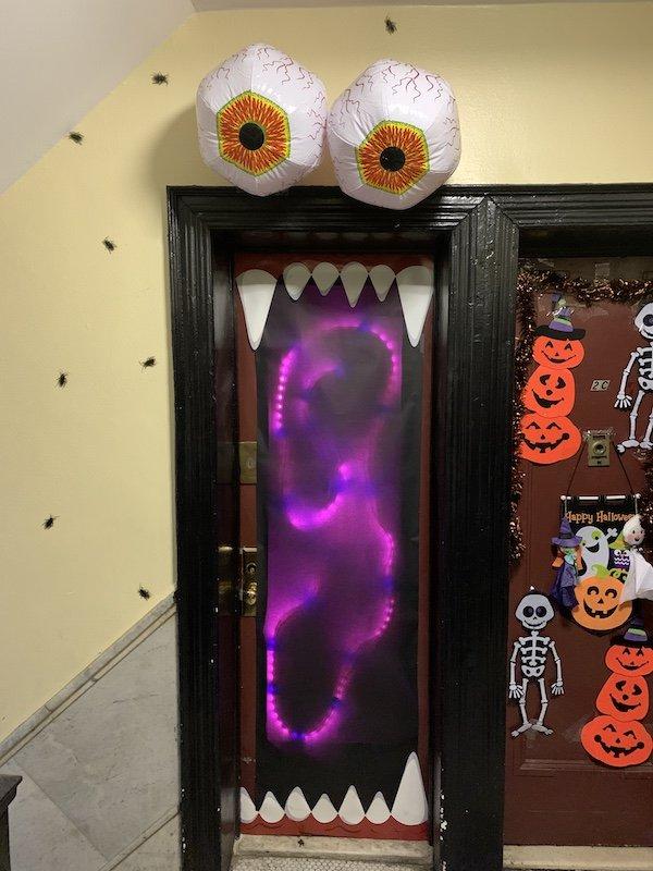 Halloween Office Door Decorating Ideas