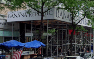Banana Republic Closing Broadway Store