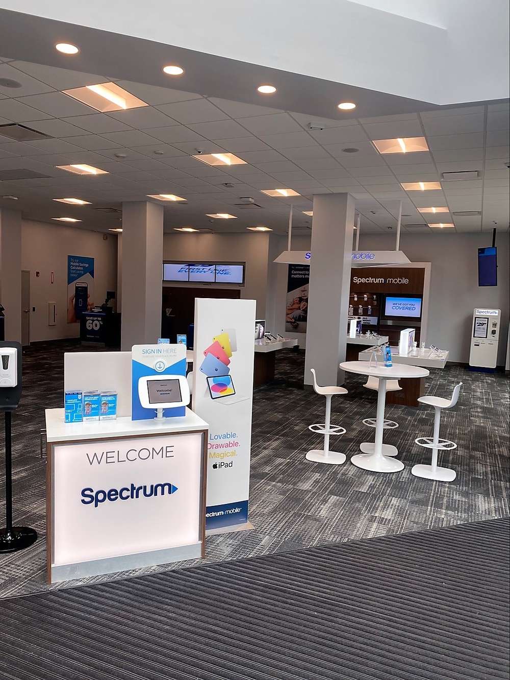 New Spectrum Store at 109th and Broadway